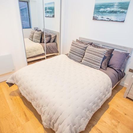 Stylish And Clean 1 Bed Apartment Maidenhead Town Center 외부 사진